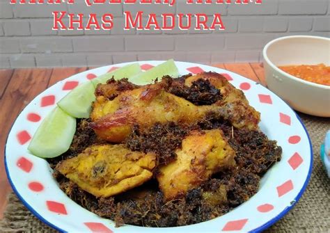 Hampir setiap daerah punya resep olahan bebek, tapi resep bebek madura memiliki cita rasa yang unik dan berbeda. Resep Ayam (bebek) hitam khas madura oleh olive bunda ...