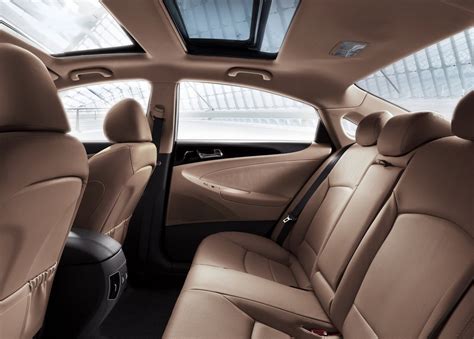 Hyundai sonata facelift expected price in india is rs. 2012 Hyundai Sonata Price, MPG, Review, Specs & Pictures