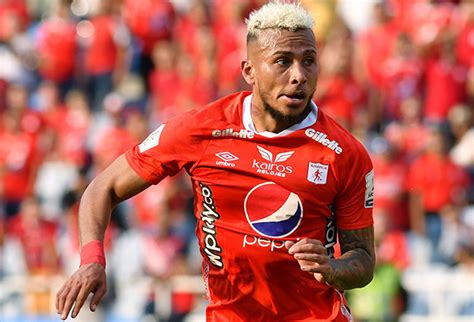 Duván vergara (duván andrés vergara hernández, born 9 september 1996) is a colombian footballer who plays as a left winger for colombian club américa de cali. Duvan Vergara Fifa 21 - Fifa 20 Totw Das Neue Team Of The ...