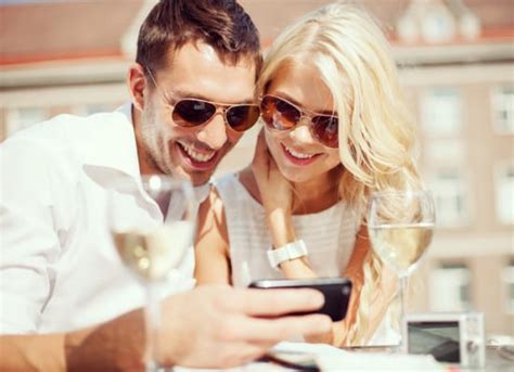 In theory, dating apps are a streamlined way to find a partner. 5 Best Mobile Apps For Couples - Married and Naked