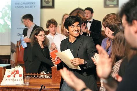 Malaysia's minister of youth and sport, syed saddiq, is the youngest cabinet minister in asia at 26. Pesona Syed Saddiq, Menteri Termuda Malaysia Nan Tampan ...