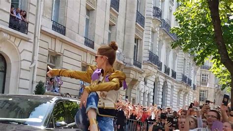 Découvrez les restaurants du palace le royal monceau paris. Céline Dion Royal Monceau Hotel Paris 08-07-2017 - YouTube