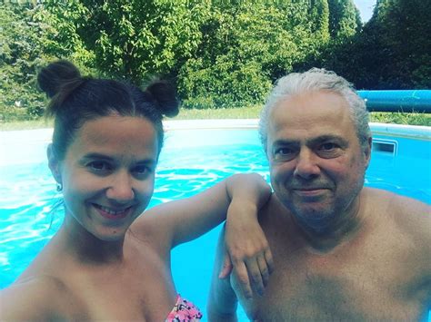 Azonnal tudták, hogy nagy a baj, lábra sem bírták állítani rózsa györgyöt. Szexi fotókon Rózsa György rúdtáncos lánya, Csilla