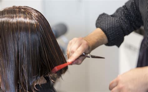 Rund um das thema haare. Friseur Stuttgart - Styling Lounge Airport Stuttgart - La ...