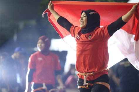 Angkat besi indonesia mentargetkan 5 lifternya lolos ke olimpiade tokyo 2020. Raihan Medali Asian Games jadi Modal Indonesia di ...
