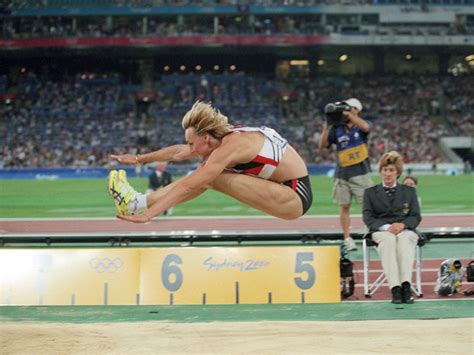 Track and field athlete who represented east germany and later germany. Heike Drechsler - Hall of Fame des deutschen Sports