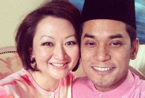 Khairy jamaluddin is a politician and leader of malaysians. Khairy and Nori welcomes third child | Astro Awani