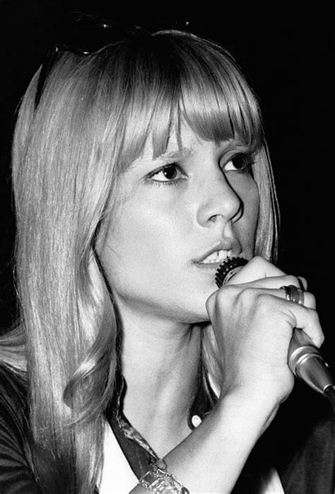 Vartan was born sylvie georges vartanian in iskretz, bulgaria during wwii, seven years after her brother eddie. 104 best images about Sylvie Vartan on Pinterest