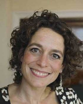 Alessandra maria luigia anna polizzi di sorrentino, better known as alex polizzi, is an english hotelier, businesswoman, and television pers. The Hotel Inspector | 2012-08-09 | 266162 | Daily Star