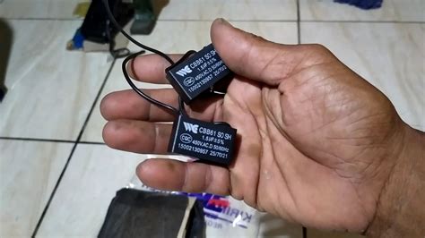 Nama lain dari komponen ini adalah kondensator yang seringkali ditemukan pada rangkaian elektronik termasuk kipas angin dan amplifier. Kapasitor kipas angin,"" unboxing ,plus review - YouTube