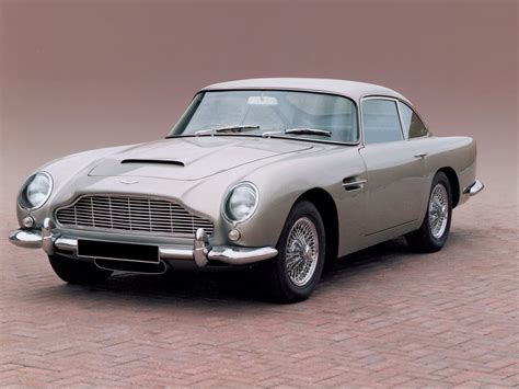 With queen elizabeth owning a phantom iv. New brand wants to reinvent the classic British sports car ...