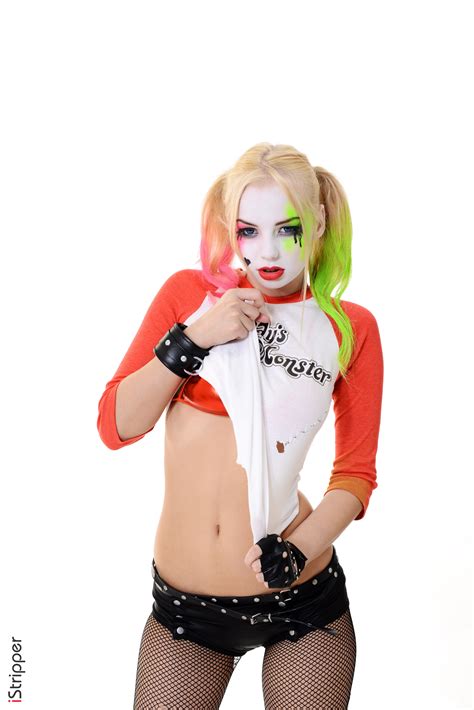 Blonde does a holiday strip tease in lingerie 6 min. Harley Quinn Cosplay Stripping Pics