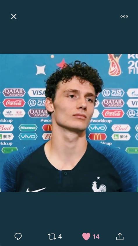 Benjamin pavard has ended his holiday prematurely at his own request and will begin training with vfb again on wednesday. Épinglé par Vicky Muñoz sur Benjamin Pavard ♥️ | Joueurs ...