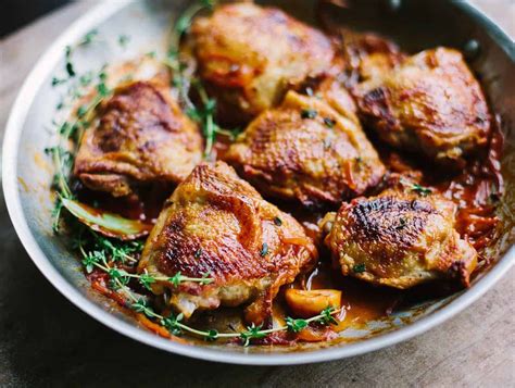 Citrus juices rely on citric acid whereas all the wine vinegars mentioned above are acetic acid based. Chicken in Red Wine Vinegar Sauce | Recipe | Recipes ...