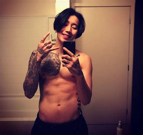 Jay and beyonce seem lame as fu*k. Jay Park, coolly exposed abs "I still have it."