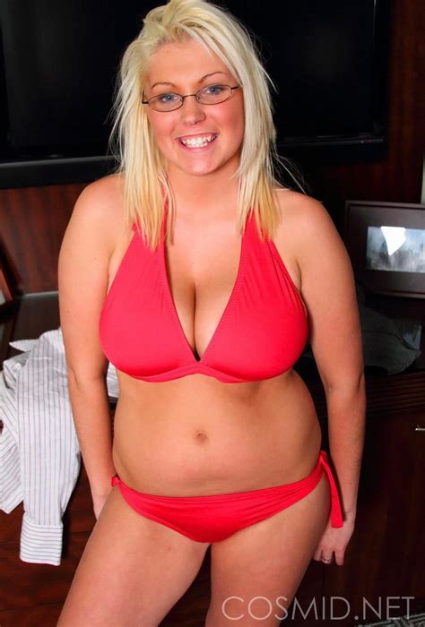 Stripteasin busty girlfriend of mine. a superb busty nextdoor beauty with glasses flashing her ...