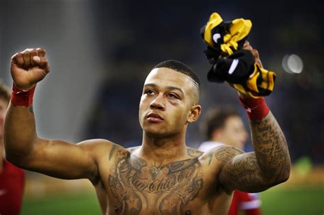 Latest on barcelona forward memphis depay including news, stats, videos, highlights and more on espn. Parterre, note di calcio romantico: INCUBI E DEMONI D'UN ...