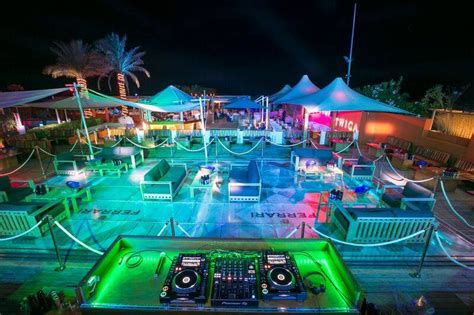 Viste opzioni di colore disponibili, soundforce è disponibile solo per ordine: discoteche estate in versilia twiga | Discoteche Versilia