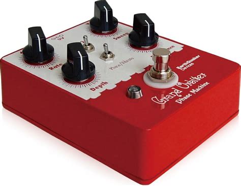 The afterneath module features one main audio input, one main audio output, an audio send and return for the reflect feedback path, and nine controls. Earthquaker Devices Grand Orbiter - Zikinf