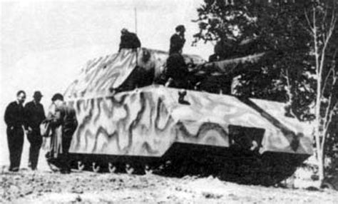 The löwe comes with two kanonen one 10,5 cm and the second is a 15 cm kanone (like the game). Los panzers desconocidos. (1º parte) - Off Topic y humor