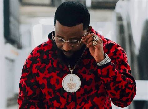 Cassper nyovest whose real name is maele refiloe phoolo was born on december 16, 1990(age 30 years old) and raised in mahikeng, north west of south africa. Cassper Nyovest Shows Off His Watch Worth R2 Million - SA ...