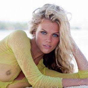 Brooklyn decker (born 3 august 1987 in kettering, ohio)is an american fashion model. Brooklyn Decker Nude Pics & Sex Scenes Compilation ...