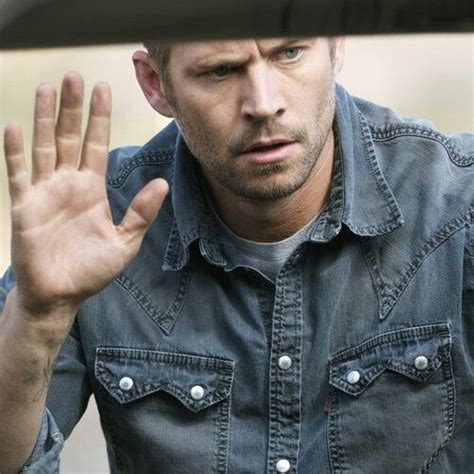 He grew up together with his brothers, caleb and cody, and sisters, ashlie and amie. Paul Walker .... let Me in! | Paul walker, Paul walker ...