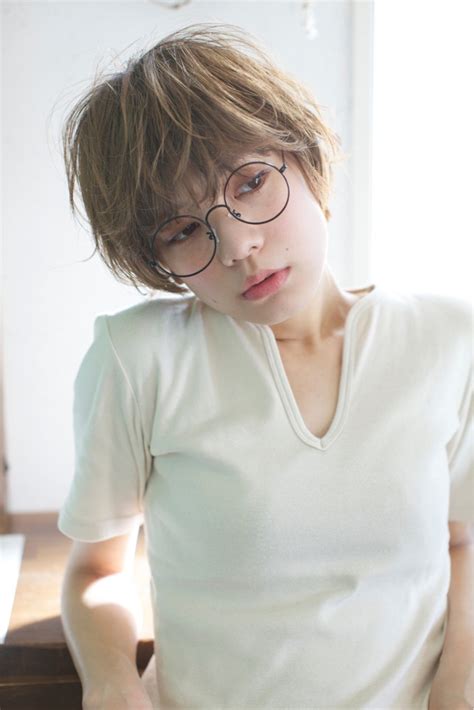 ショート×メガネ | 短い髪のためのヘアスタイル, 美髪
