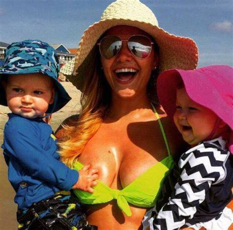 If you are the one who feels conscious while talking to girls then i guess you need an entire training program to make her laugh. 35 Random Pics To Make You Laugh - Funny Gallery | eBaum's ...