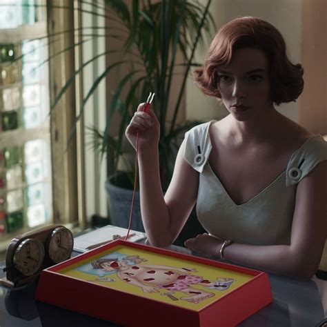 An exceptional direction by fred cavayé and amazing performances by all the actors on. Le Jeu de la dame : Netflix dévoile des images de la Saison 2