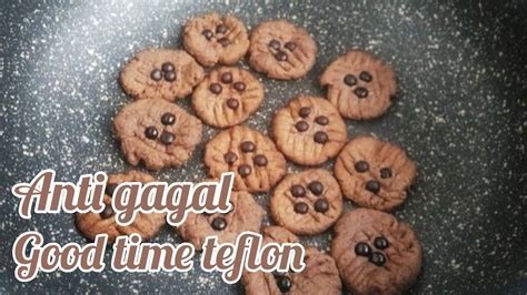 Namun, sebelumnya, mama diminta untuk menyediakan beberapa bahan di bawah ini CARA MEMBUAT GOOD TIME TEFLON ANTI GAGAL | FAVKITCHEN ...