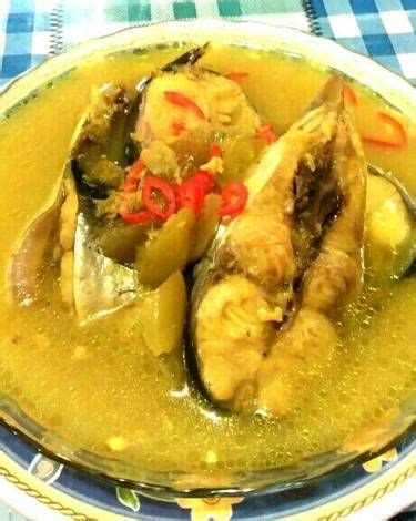 Masak lagi hingga kuah mengental, ikan matang sempurna dan empuk. Resep Ikan Kuah Kuning oleh Tatiara | Resep | Resep ikan ...