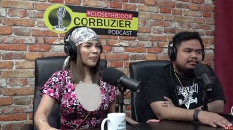 Saat menjadi bintang tamu di acara podcast deddy corbuzier, ia pun tampil berani dan memilih tak mengenakan bra. Usai Bra, Kini Dinar Candy Tak Pakai Celana Dalam Bertemu ...