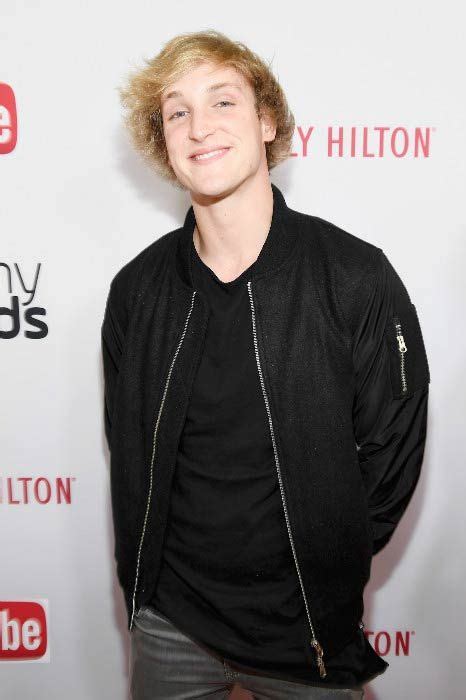 He has no tattoos on. Logan Paul Height Weight Body Statistics | Logan paul ...