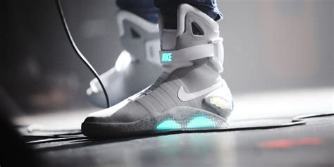 Nike has stated mag is not meant for heavy activity and should not be worn for recreational purposes. Nike Will Make The Self-Tying Trainers From Back To The ...