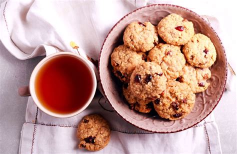 How to make no sugar added oatmeal and raisin cookies preheat your oven to 350 and prep your cookie sheets for nonstick. Chewy Sugar Free Oatmeal Cookie Recipe : Classic Gluten ...