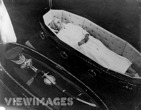 The new military leaders had eva peron's body safely buried in the duarte family tomb under three plates of steel in the recoleta cemetery in buenos aires. Eva Peron's Restless Corpse Part 1 of 2 | Lisa's History Room