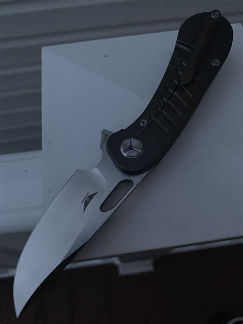 Pin by Artur V. Blonsky on Pocket Knifes | Pocket knife display, Pocket knifes, Pocket knife