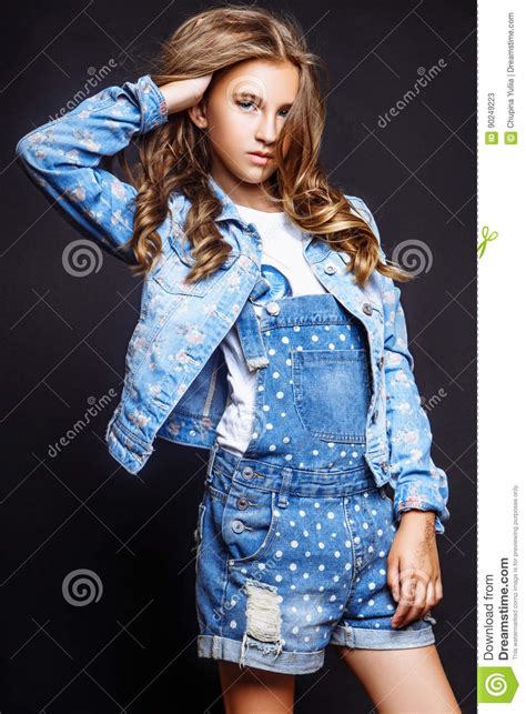 Let me know what you thought of this video in the comments below, and for. Blond-haired 13-years Old Girl In Studio Stock Image - Image of looking, attractive: 90249223