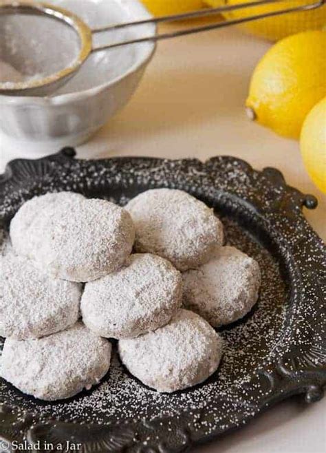 Love the sweet tartness of lemon cookies? Lemon Snowdrops | A Christmas Thank-You