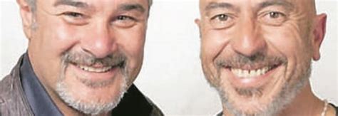 Nel 1986, con francesca draghetti, tiziana foschi e pino insegno, forma il gruppo comico la premiata ditta che sarà attivo. Pino Insegno e Roberto Ciufoli, la 'premiata coppia ...