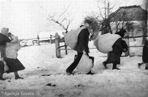 Historia powiat krotoszyński rzeź wołyńska drastyczne rzeź wołyńska zdjęcia ukraińcy mordowali polaków wolyn zdjecia wołyń 1943 zdjęcia wołyń prawdziwe zdjęcia zbrodnia. Rzeź wołyńska. Niepokonani z Przebraża