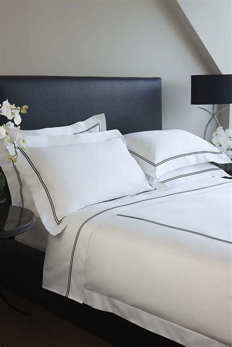 Get the best deals on flat sheet bedding sheets. Classic black and white 'Amalfi' 800 thread count duvet ...