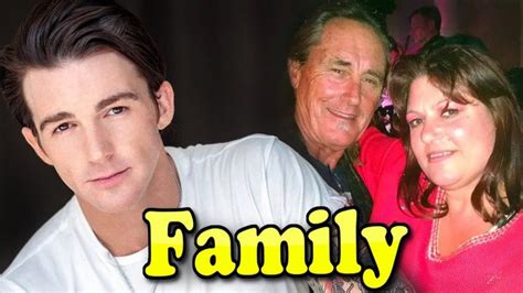 Drake bell, the former star of the hit nickelodeon sitcom, drake & josh, has left fans shocked after drake bell has been charged in cuyahoga county with disseminating matter harmful to juveniles and. Drake Bell Family With Father,Mother and Girlfriend 2020 ...