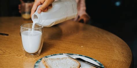 Susu murni biasanya untuk kebutuhan keluarga, tidak spesifik buat usia berapa, ujar dr adapun kandungan susu murni terdapat nutrisi seperti karbohidrat, lemak, dan protein yang baik untuk nutrisi ibu hamil. 17 Makanan yang Mengandung Kalsium Tinggi yang Cocok untuk ...