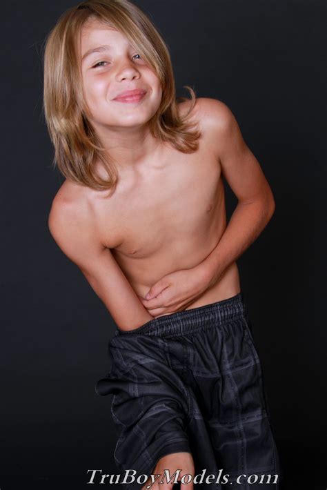 Robbie cute boy model | american cute boy model robbie | album 2020. TBM Robbie Black Hurley no Undies - Face Boy