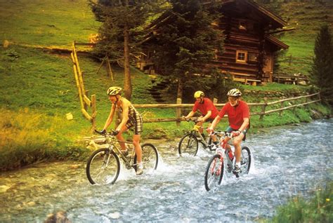 Wald im pinzgau, salzburg (bundesland), österreich. Schwimmen im Pinzgau - Ferienwohnungen Vorderegger in Wald ...