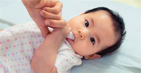 Your newborn may not have teeth yet, but that doesn't mean you don't if you see white particles glued to the baby's tongue, then it can be cleaned using a tiny drop of toothpaste, but be sure to rinse. How to Clean a Baby Tongue at Every Stage, Newborn to Toddler