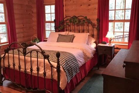 15 excellent downtown gatlinburg cabins the strip. River Bluff Cabins in the Smokies Evergreen on the River ...