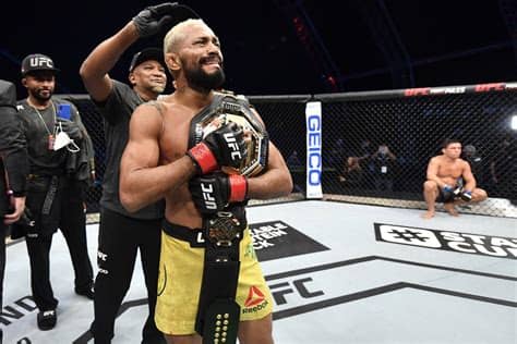 Deiveson figueiredo and brandon moreno made weight friday morning ahead of their flyweight title fight in the ufc 256 main event saturday in las vegas. Deiveson Figueiredo Goes 2-0 Against Joseph Benavidez ...